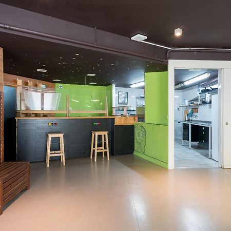 Ganbara Hostel - Self Check In Bilbao Ngoại thất bức ảnh