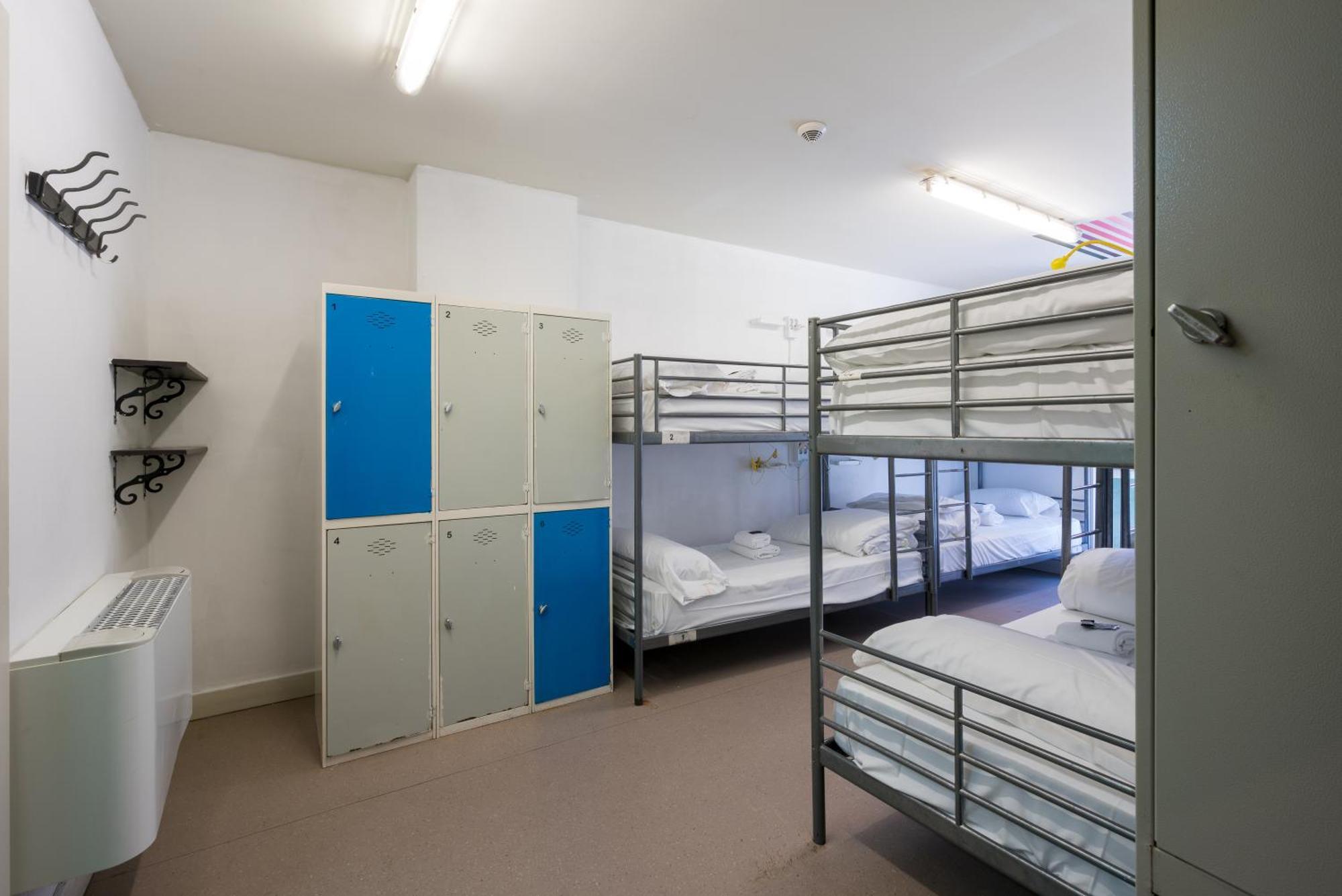 Ganbara Hostel - Self Check In Bilbao Ngoại thất bức ảnh
