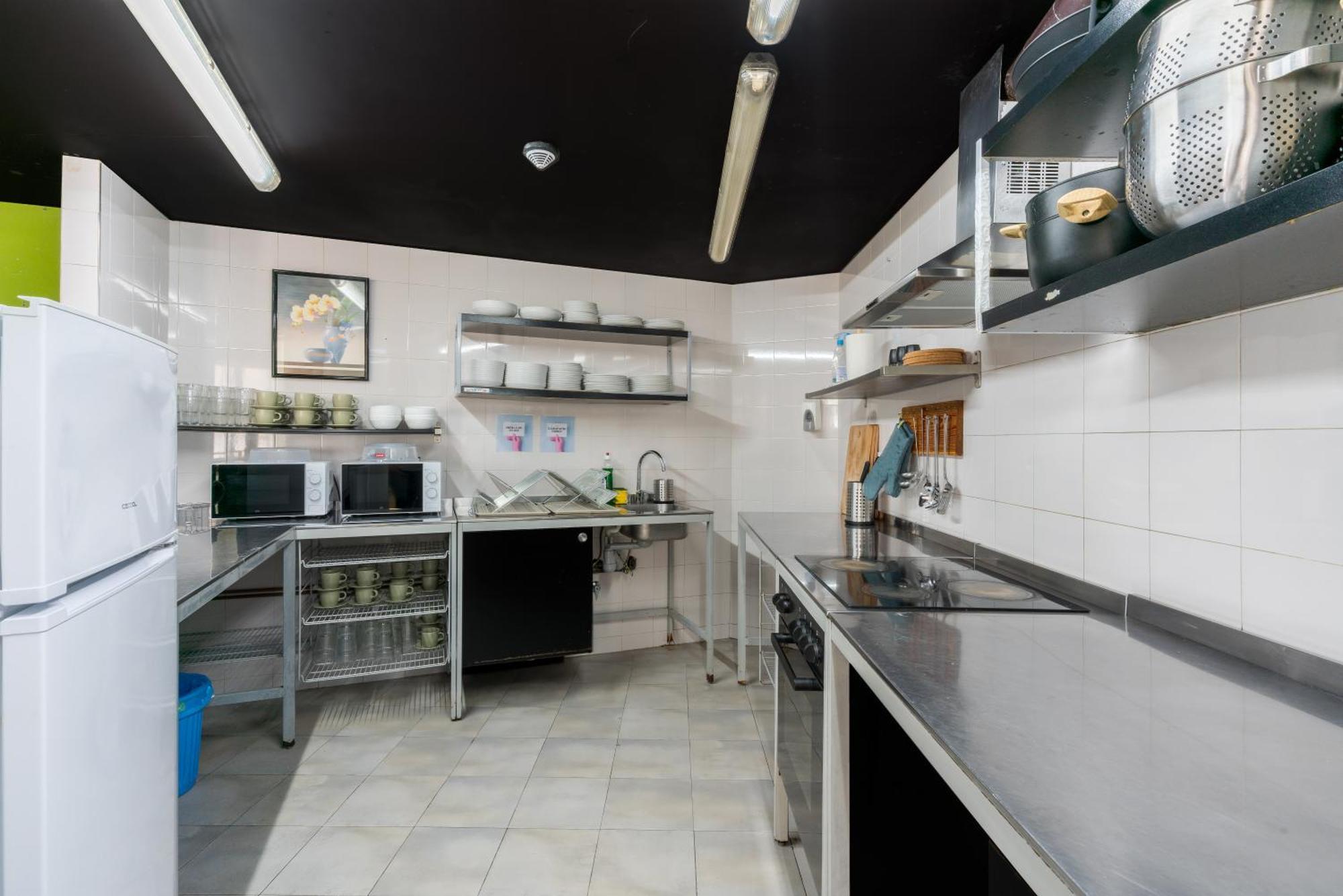 Ganbara Hostel - Self Check In Bilbao Ngoại thất bức ảnh